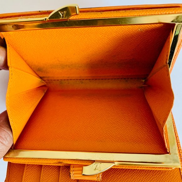 AUTH LOUIS VUITTON MARIGOLD EPI WALLET MADE IN FRANCE - Picture 11 of 13